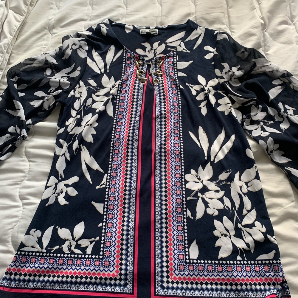 Floral tunic top very beautiful